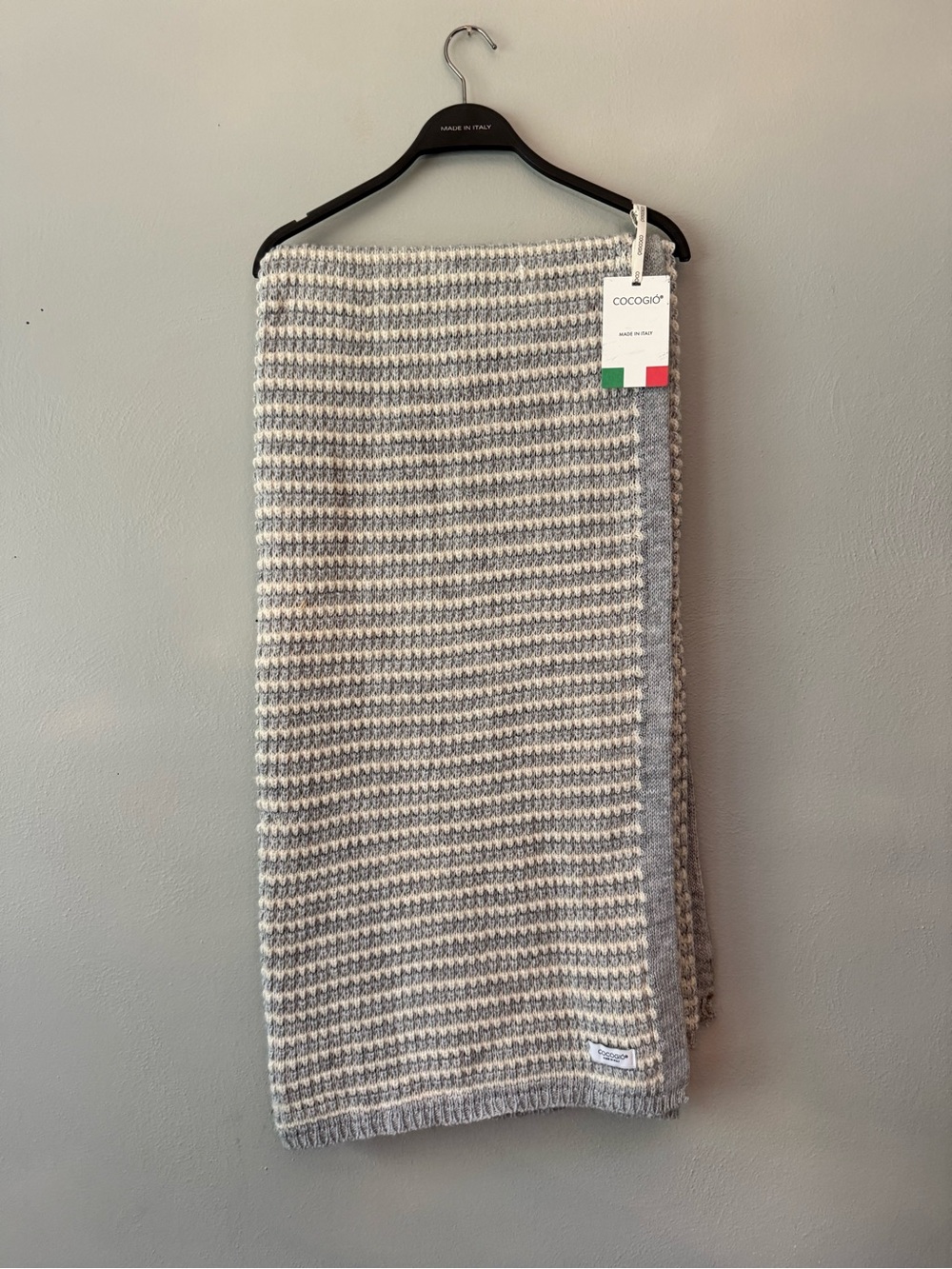 COCOGIO Gray, blue, & White Knit Throw Blanket